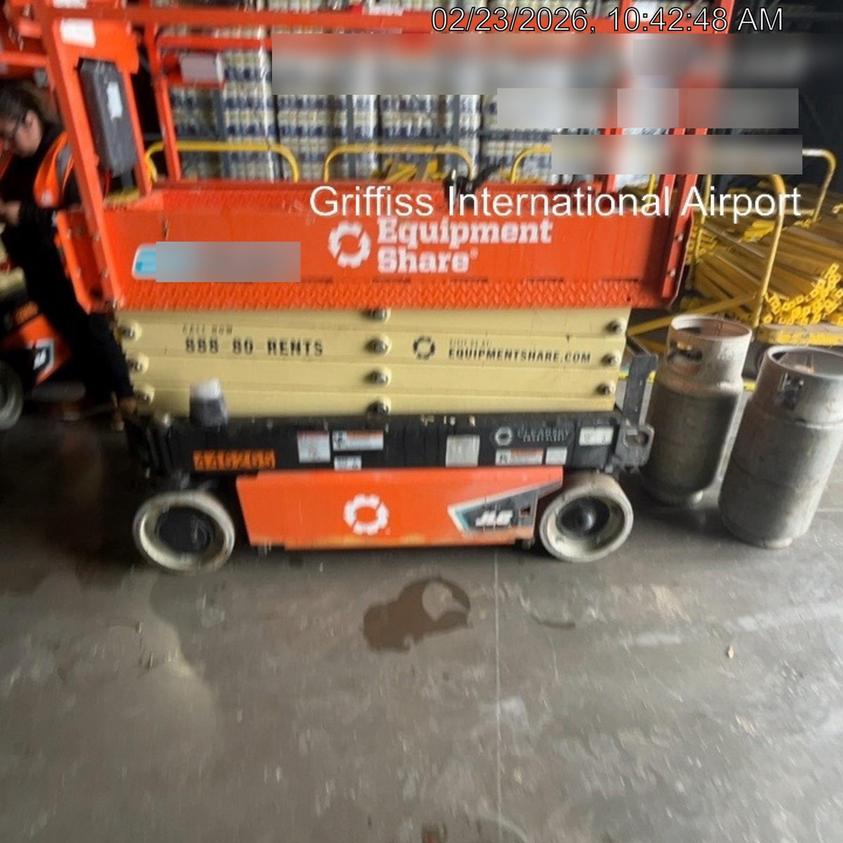 2024 JLG ES1932