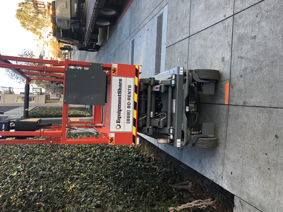 2020 Skyjack SJIII-3219 Solid NM Tires, Half height spring hinged entry gate, Dual Beacons, 800W Inverter