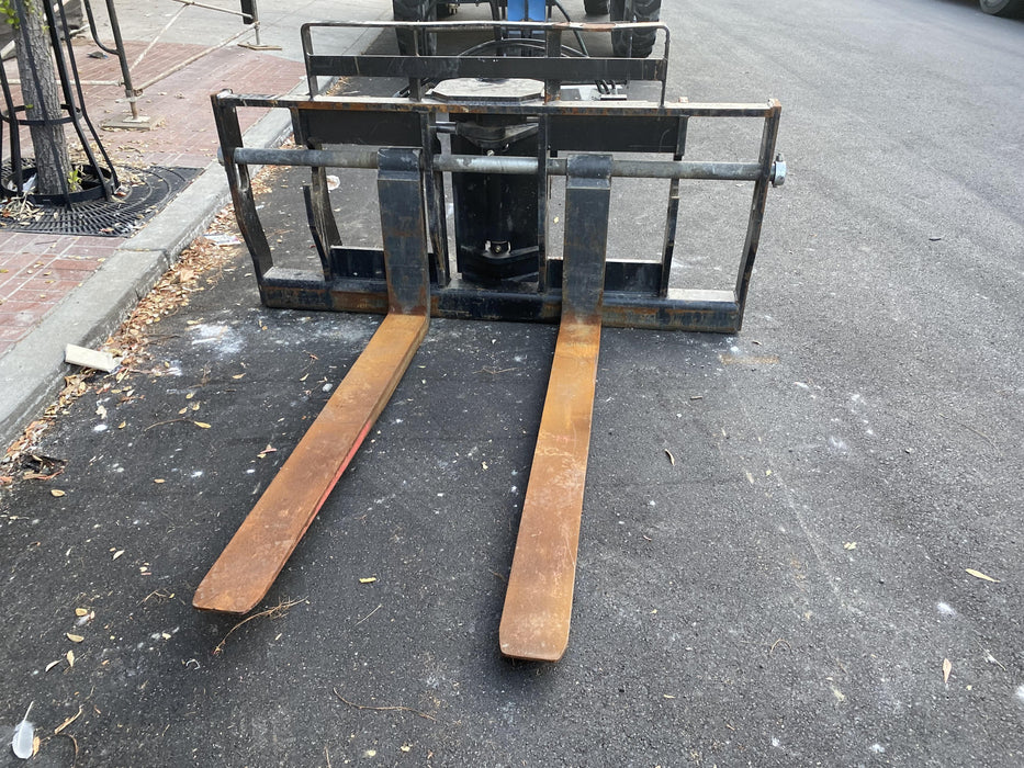 2021 JLG 72" Swing Carriage - JLG