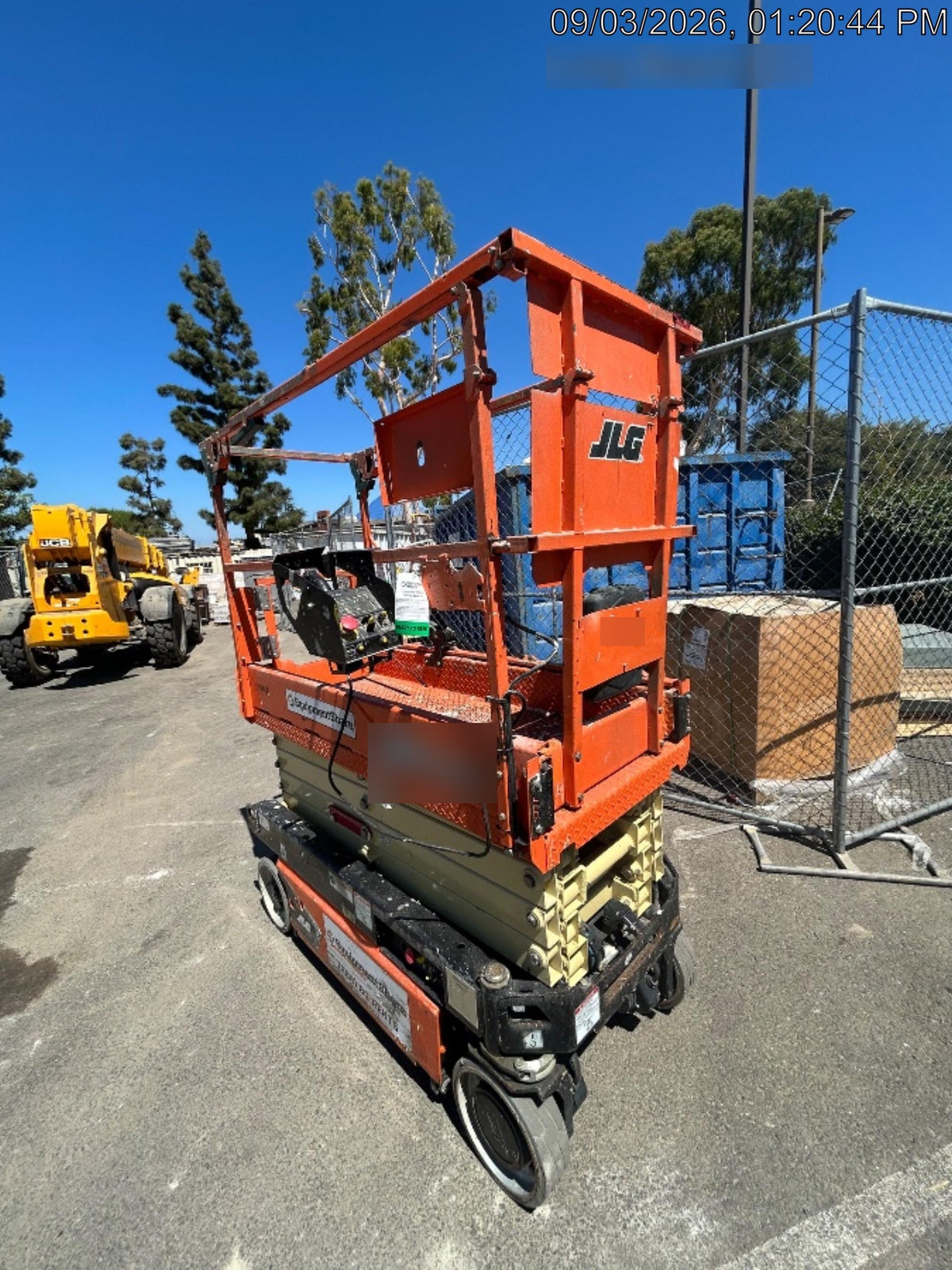 2022 JLG ES1932