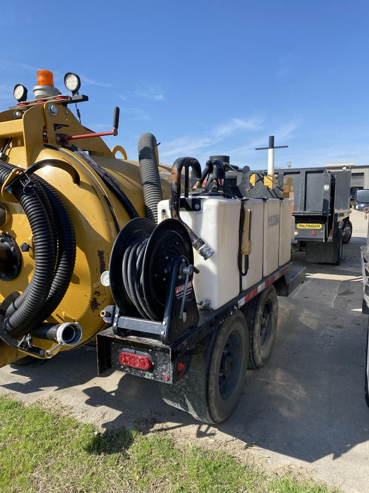 2022 VAC-TRON LP573XDT