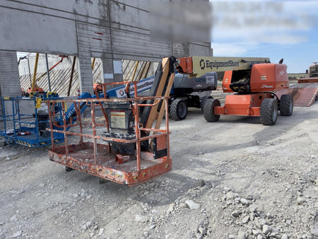 2022 JLG 660SJ
