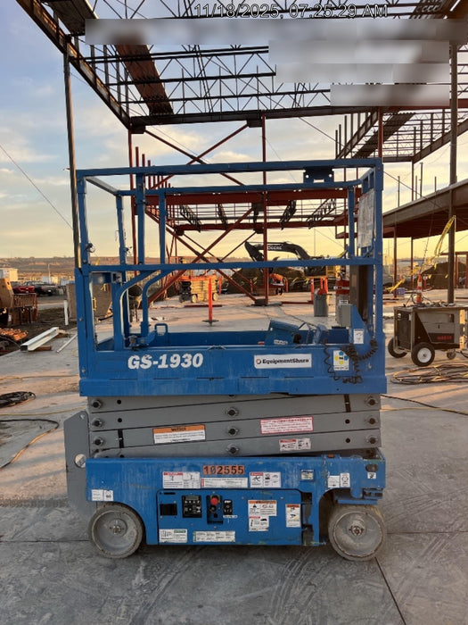 2020 Genie GS-1930 Solid Non Marking Tires, Beacon, Folding rails with half height swing gate, 800W Inverter