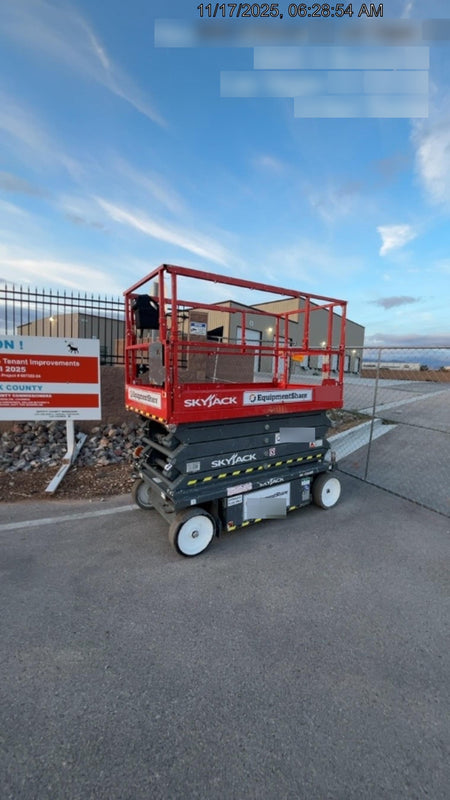 2022 SKYJACK SJ4732