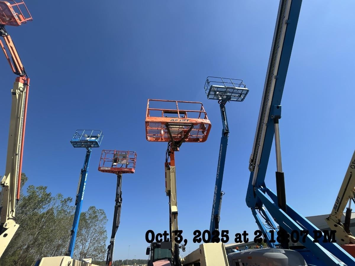 2019 JLG 450AJ