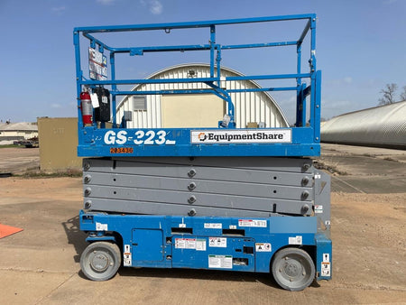 2022 GENIE GS-3232