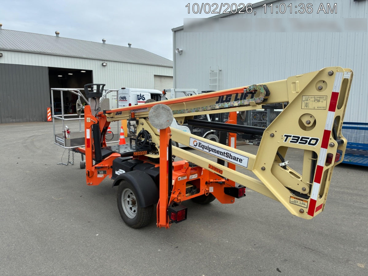 2022 JLG T350