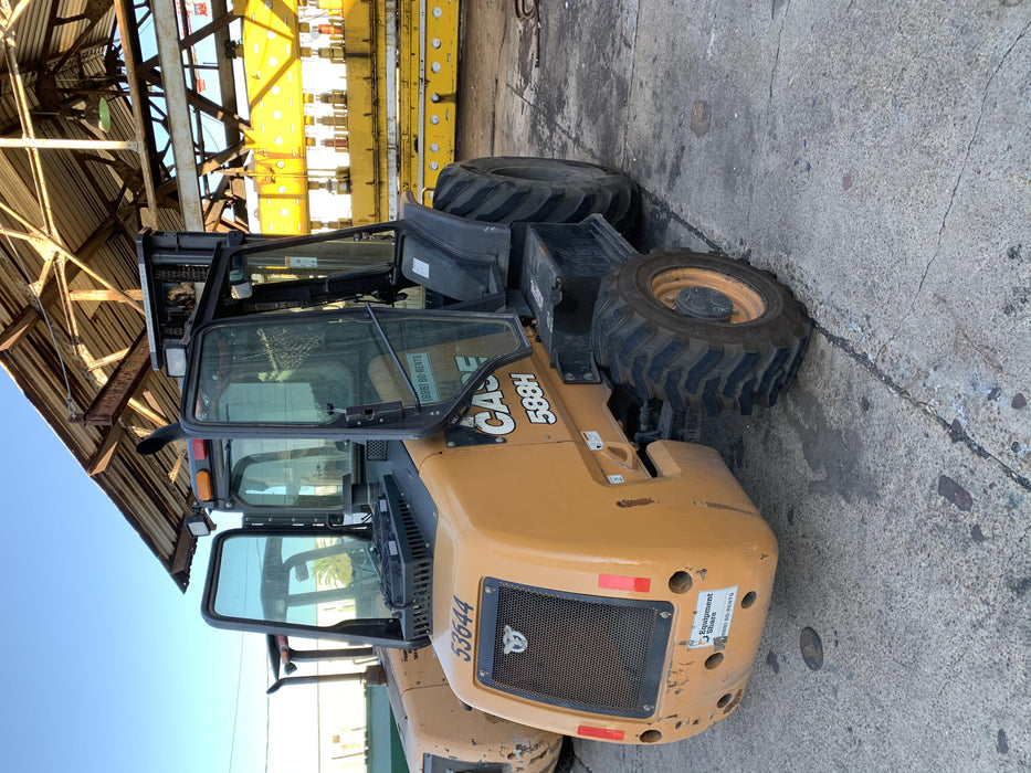 2019 CASE 588H