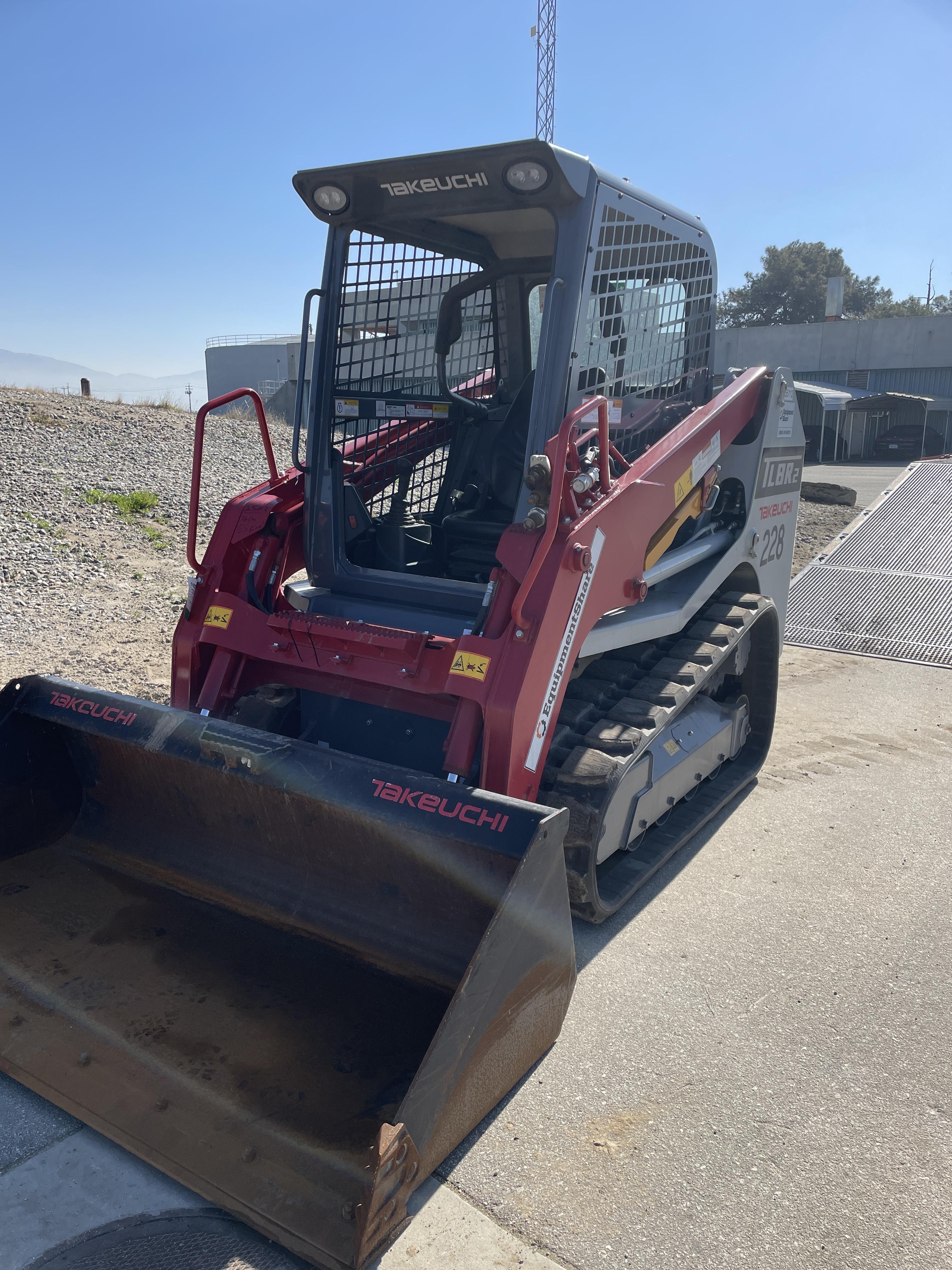 2022 TAKEUCHI TL8R2-R