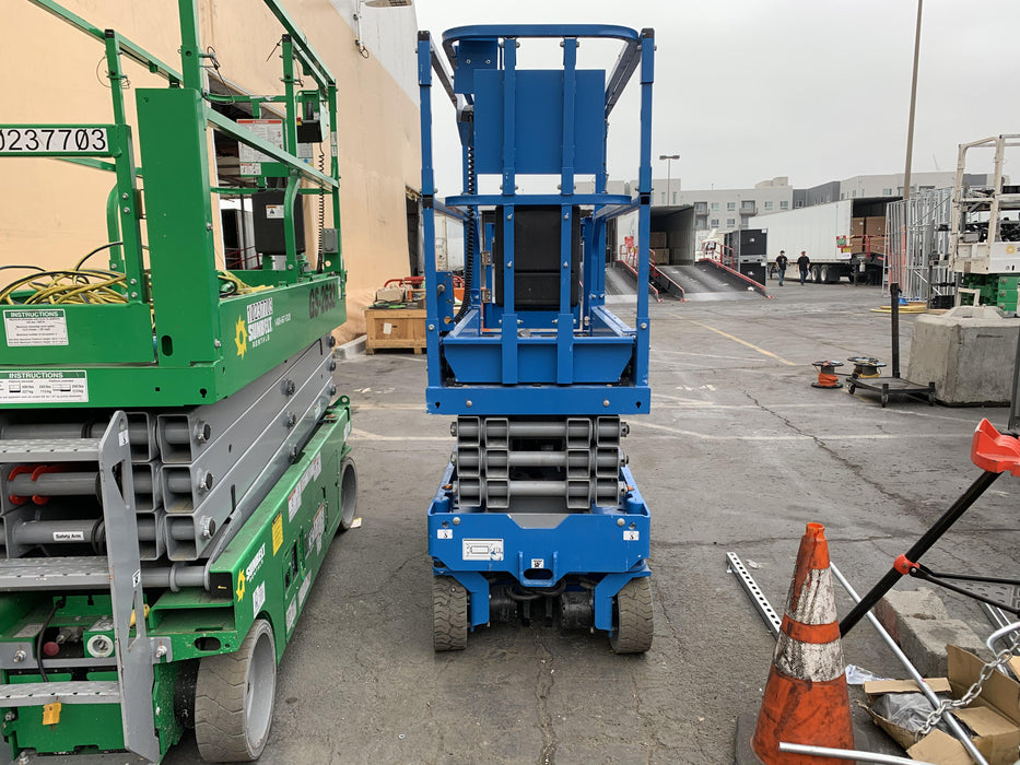 2020 Genie GS-1930 Solid Non Marking Tires, Beacon, Folding rails with half height swing gate, 800W Inverter