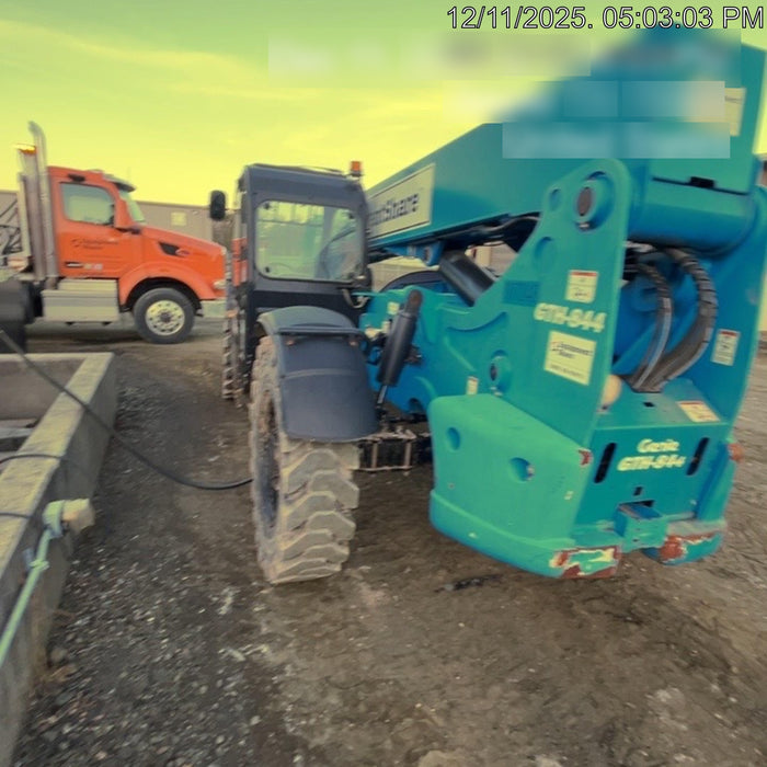 2020 Genie GTH-844 Cab/Heat/Air, Solid Tires, Work Lights, Beacon, Aux Hydraulics, Back up Alarm, Lifting Eye