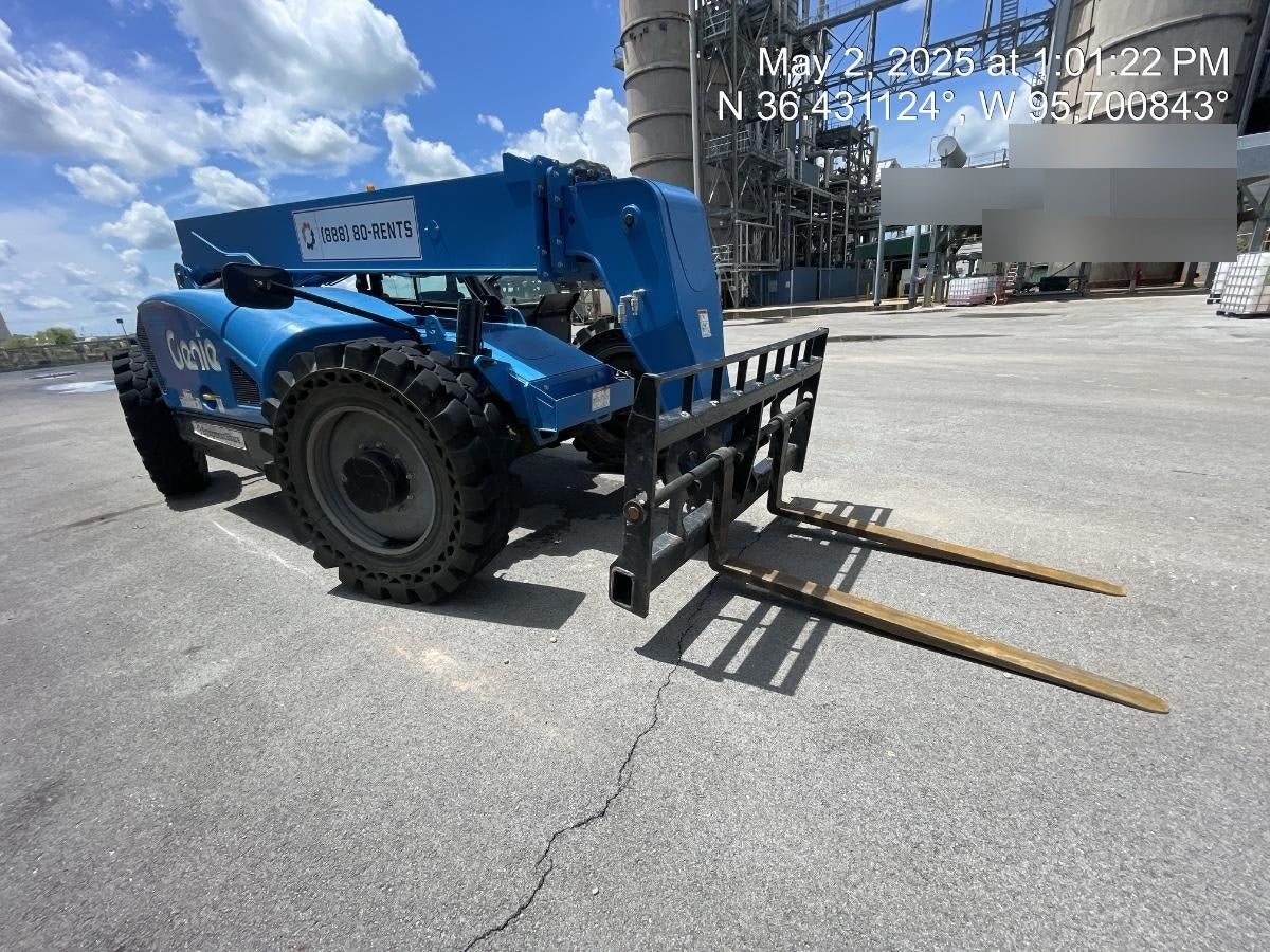 2022 GENIE GTH-844