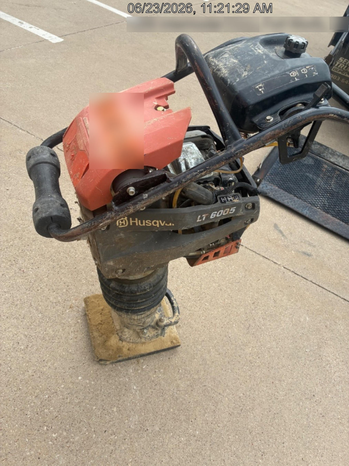 2024 HUSQVARNA LT6005