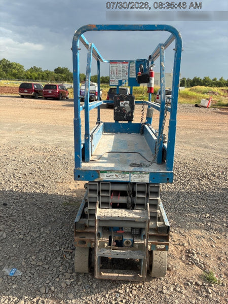 2019 Genie GS-1930 Fixed rails with chain Entry