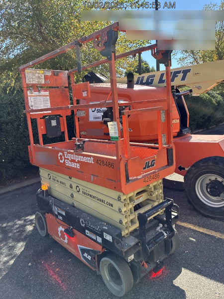 2024 JLG ES1932