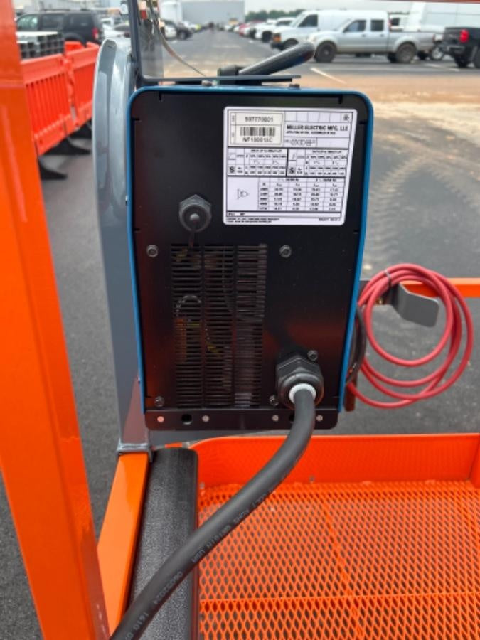 2025 MILLER ELECTRIC CST-282