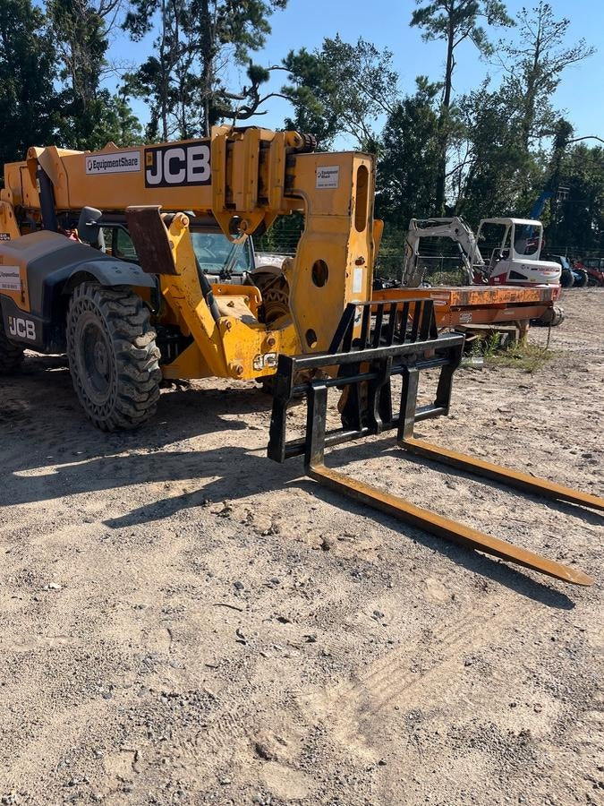 2020 JCB 510-56