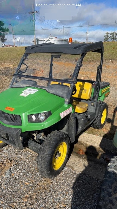 2021 John Deere XUV560E GATOR 4WD Utility Cart - 2-Seat, GAS, Canopy - ROPS, Windshield