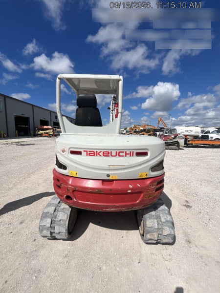 2023 TAKEUCHI TB250-2R