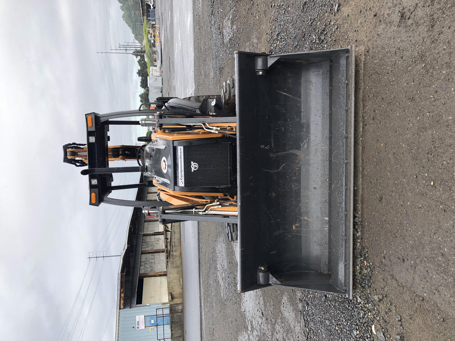 2020 CASE 580N EP - Extendable Backhoe