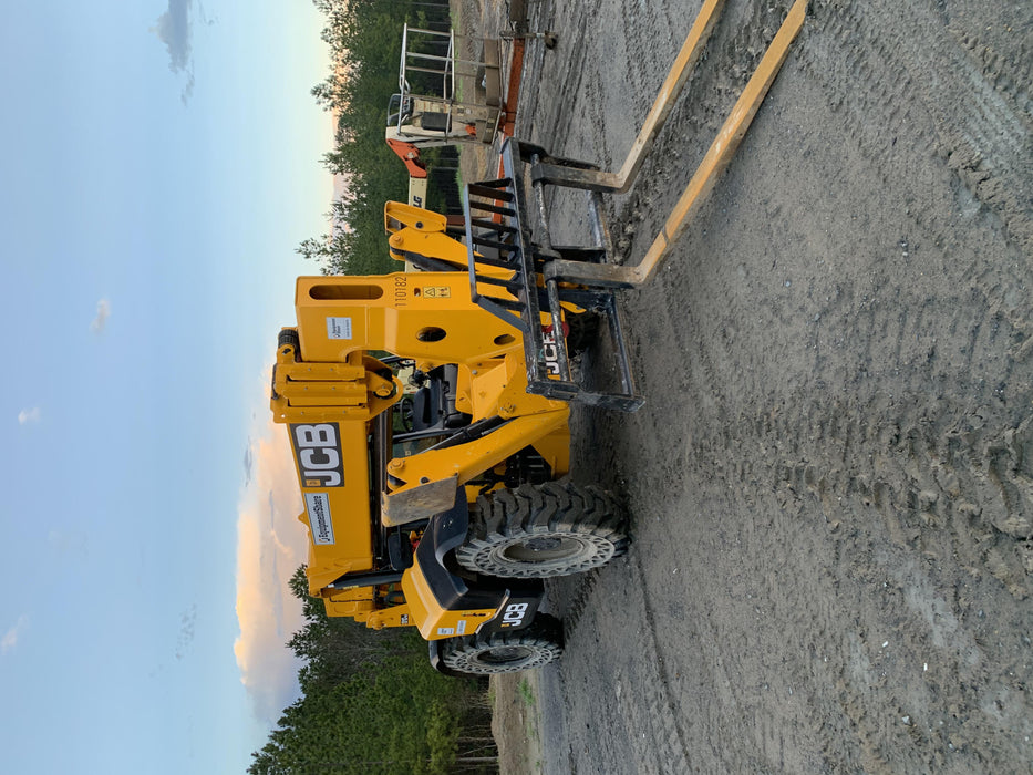 2020 JCB 510-56 Canopy, Solid Tires, Work Lights, Beacon, Aux Hydraulics, Back up Alarm, Lifting Eye, ES Decals