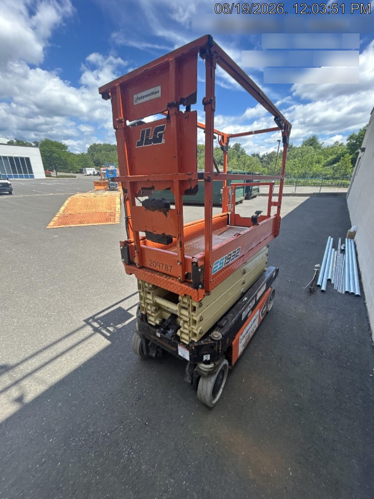 2022 JLG ES1932