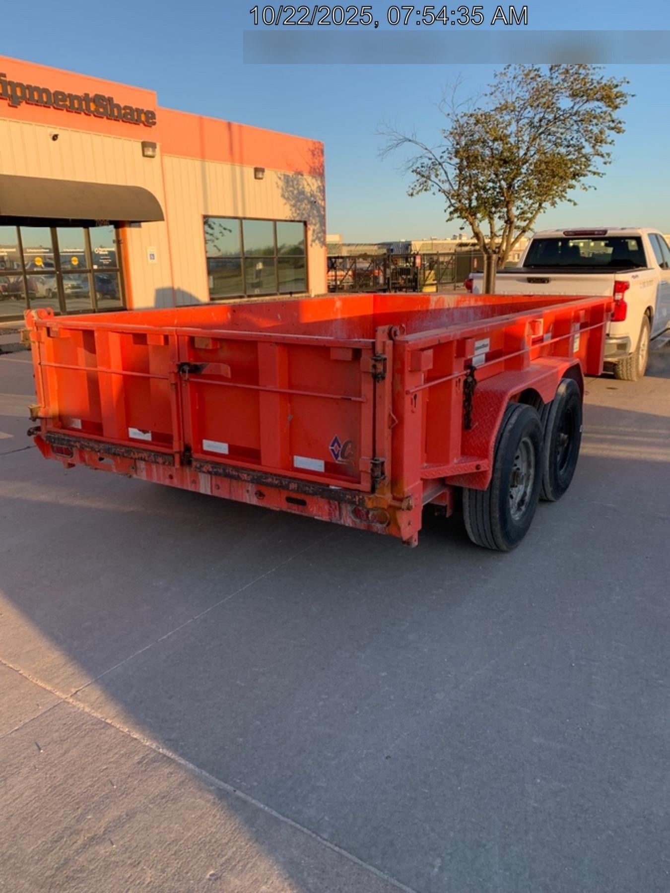 2022 DIAMOND C TRAILERS LPD-14