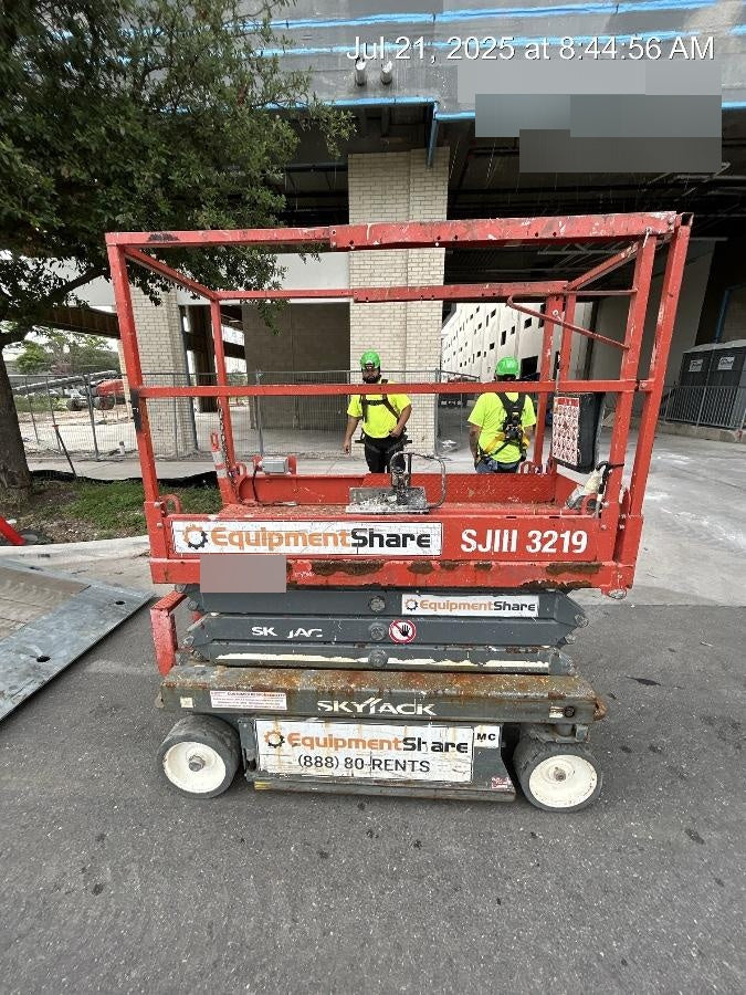 2018 SKYJACK SJIII-3219