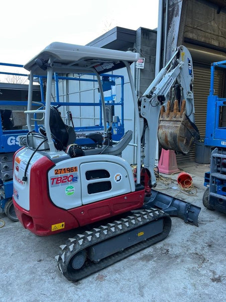 2022 TAKEUCHI TB20e