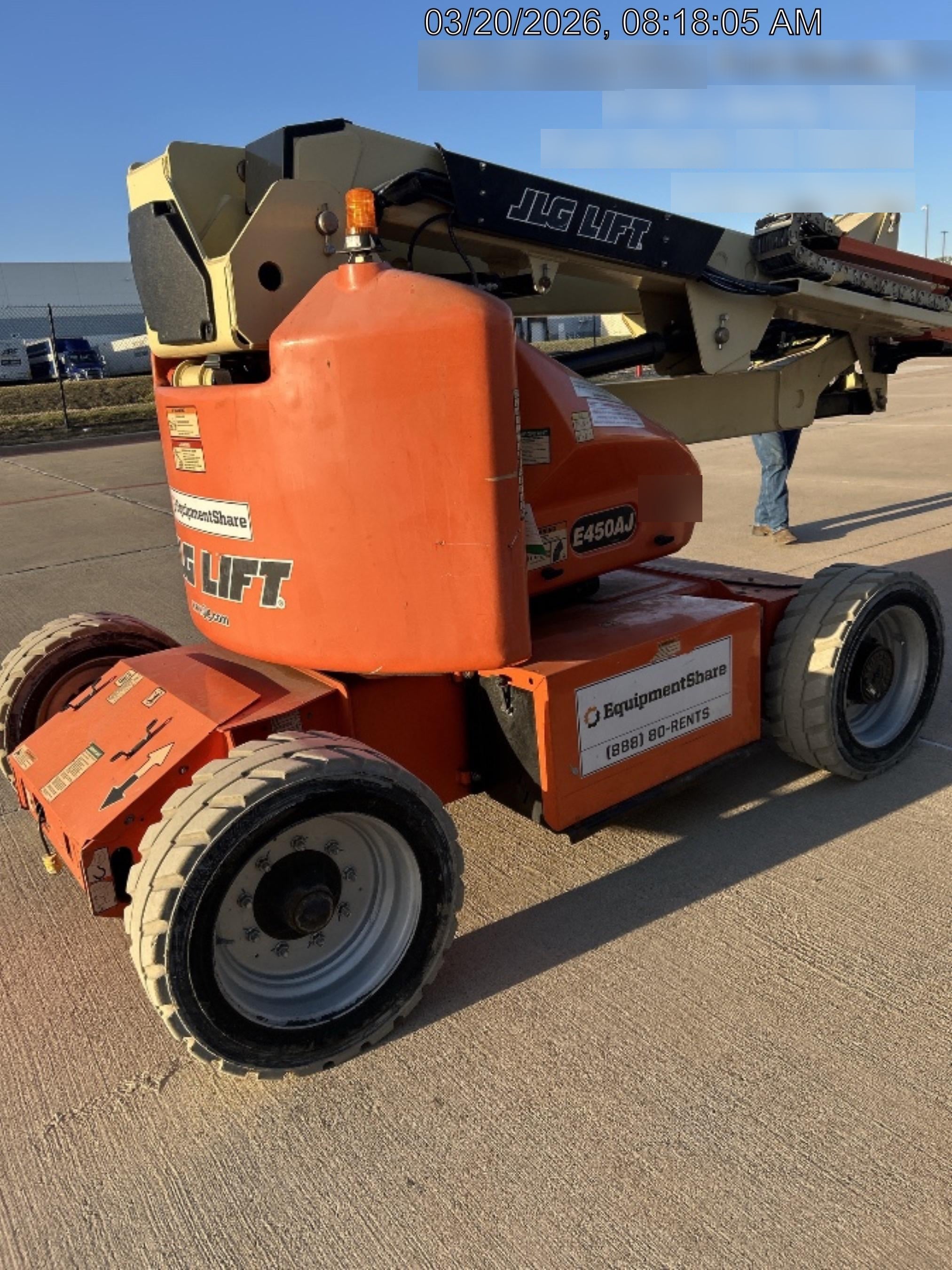 2019 JLG E450AJ