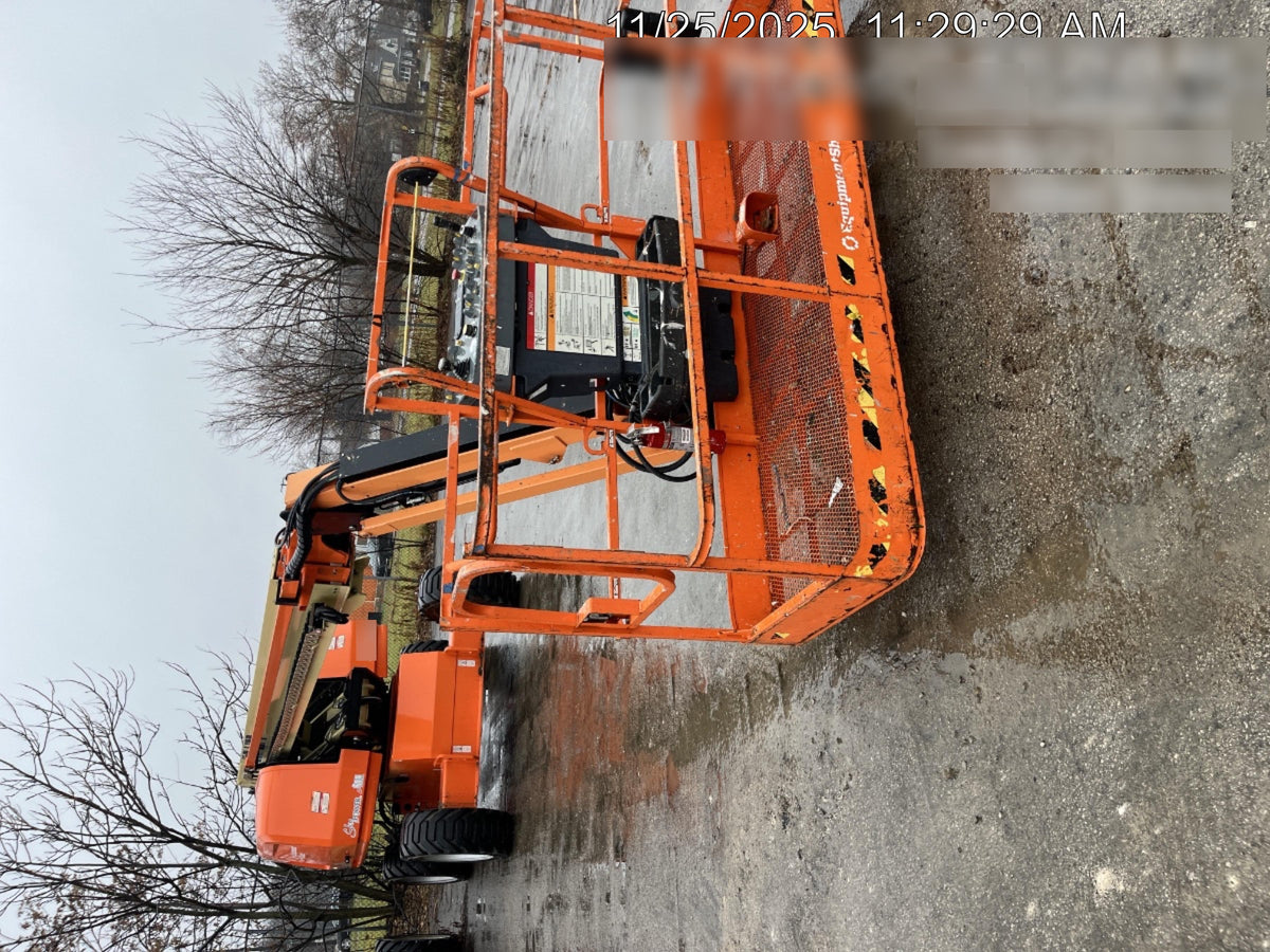 2022 JLG 660SJ