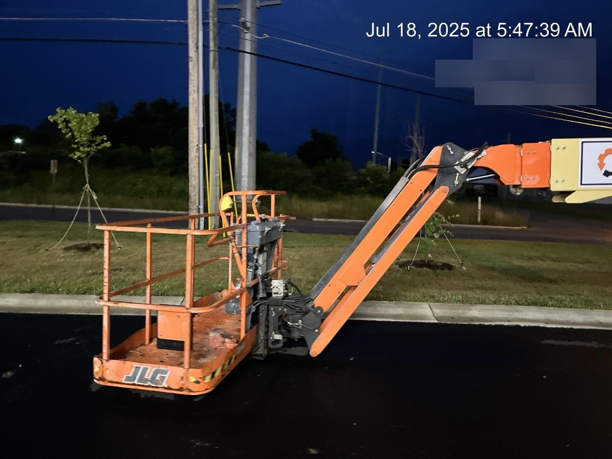 2021 JLG 660SJ