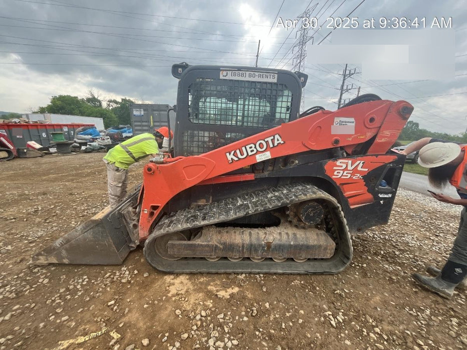2019 Kubota SVL95-2S Cab/Heat/Air, Standard Tracks, Standard Flow, Hydraulic QC 80" HD Tooth Bucket