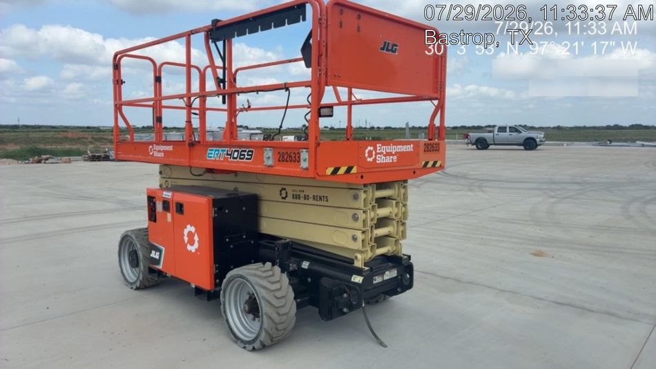 2022 JLG ERT4069