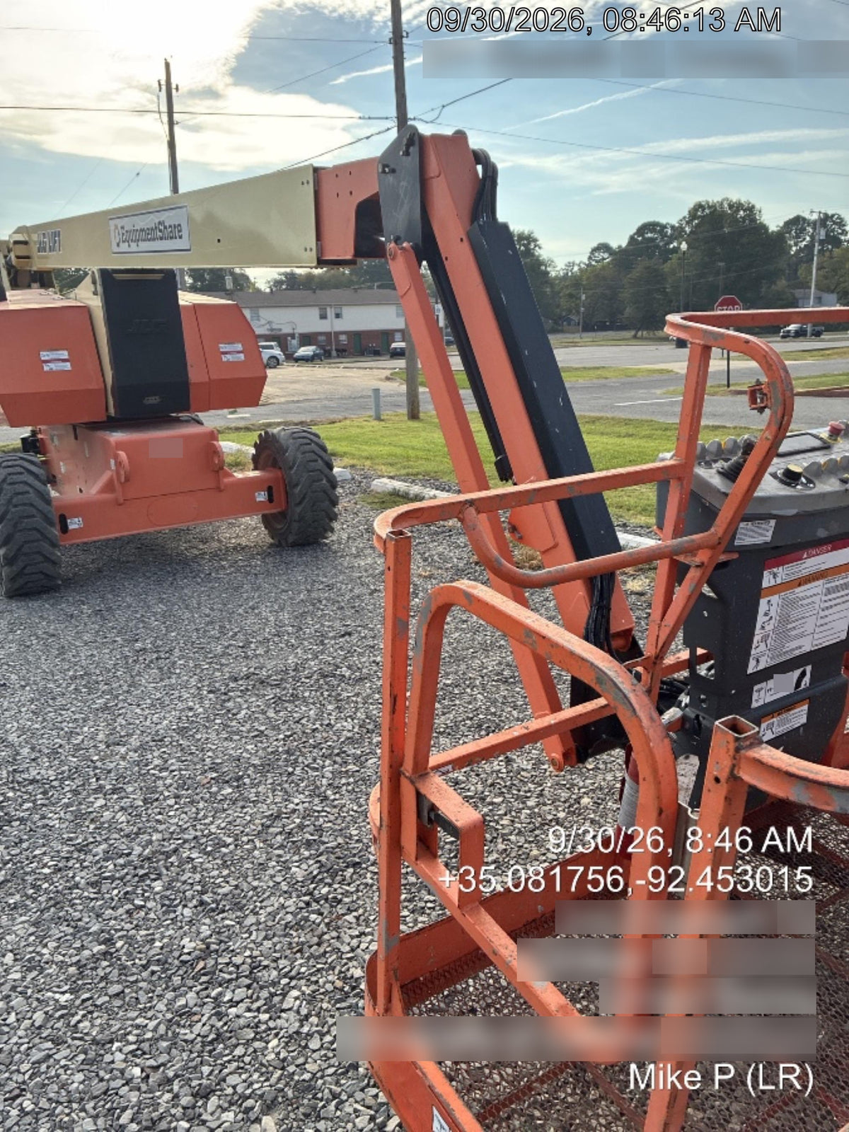 2020 JLG 800AJ
