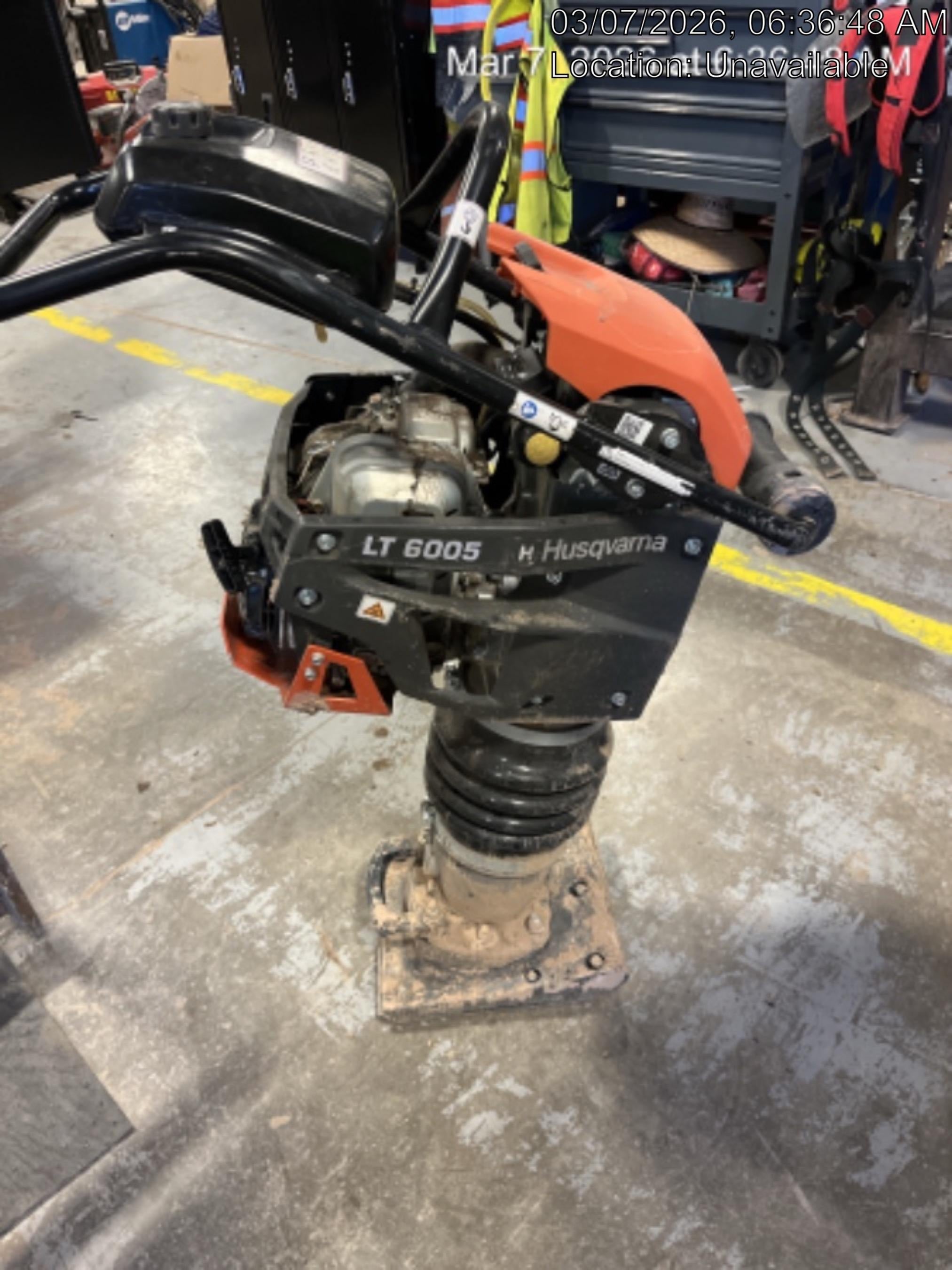 2025 HUSQVARNA LT6005
