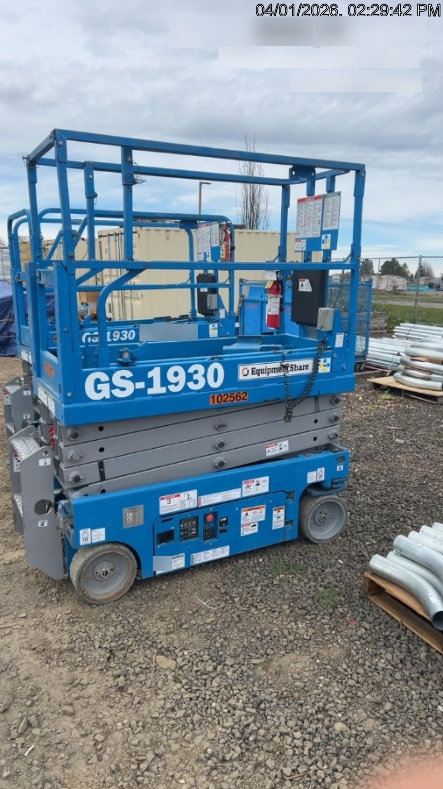 2020 Genie GS-1930 Solid Non Marking Tires, Beacon, Folding rails with half height swing gate, 800W Inverter
