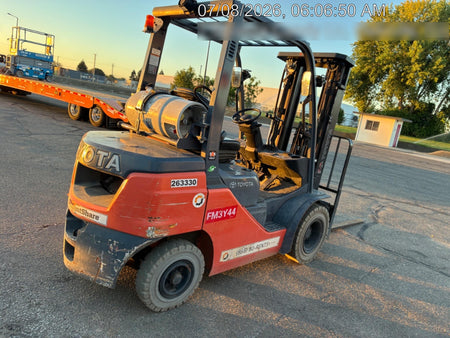 2022 TOYOTA 50-8FGU25