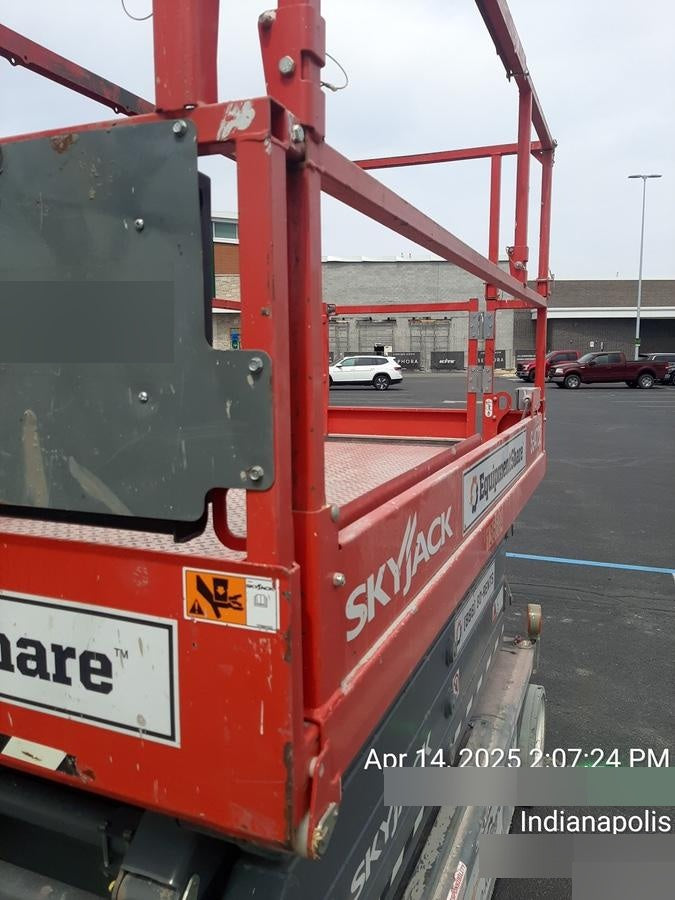 2021 SKYJACK SJ4732