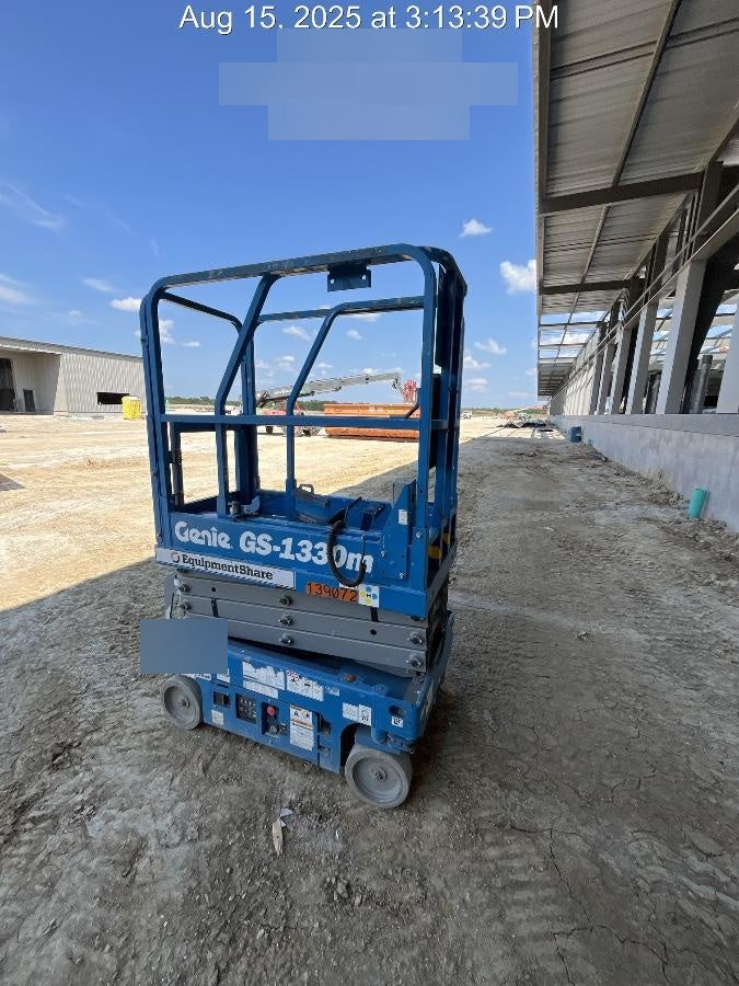 2021 GENIE GS-1330m