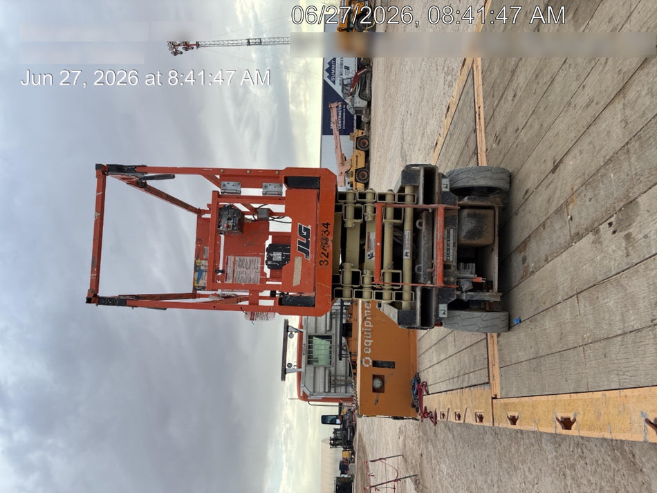 2023 JLG ES1932