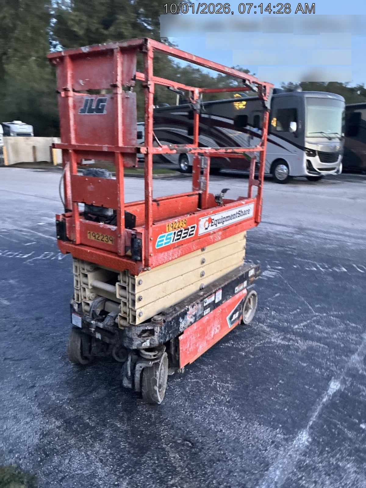 2021 JLG ES1932