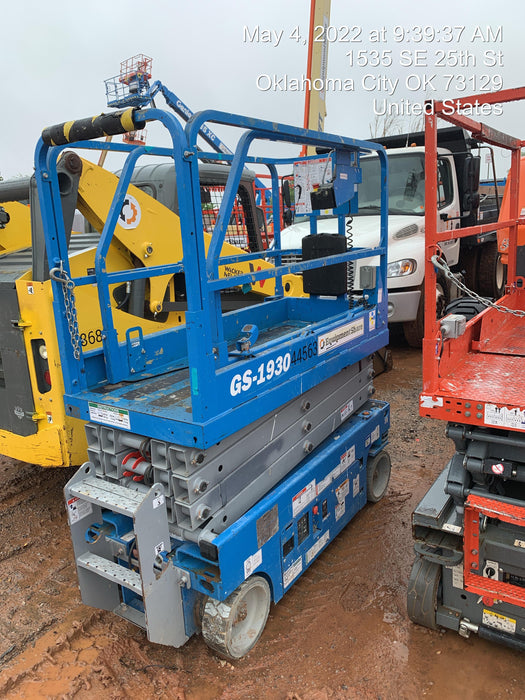 2019 Genie GS-1930 Fixed rails with chain Entry