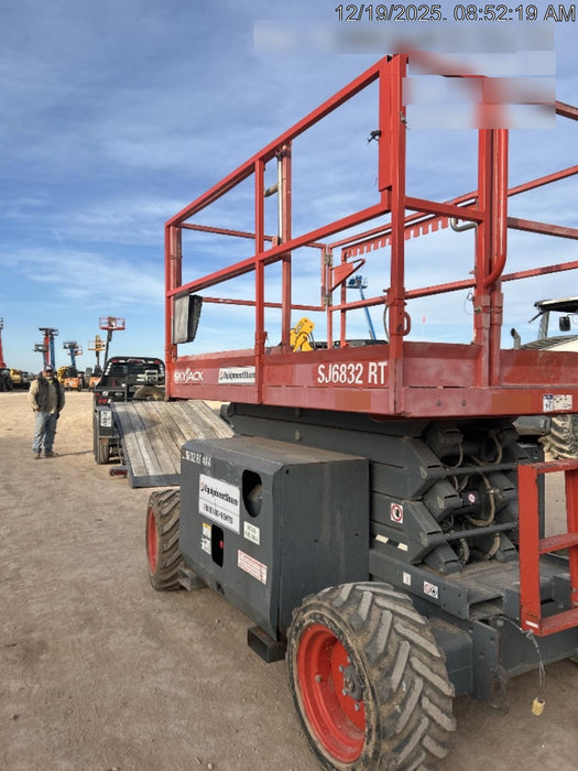 2019 SKYJACK SJ6832 RT