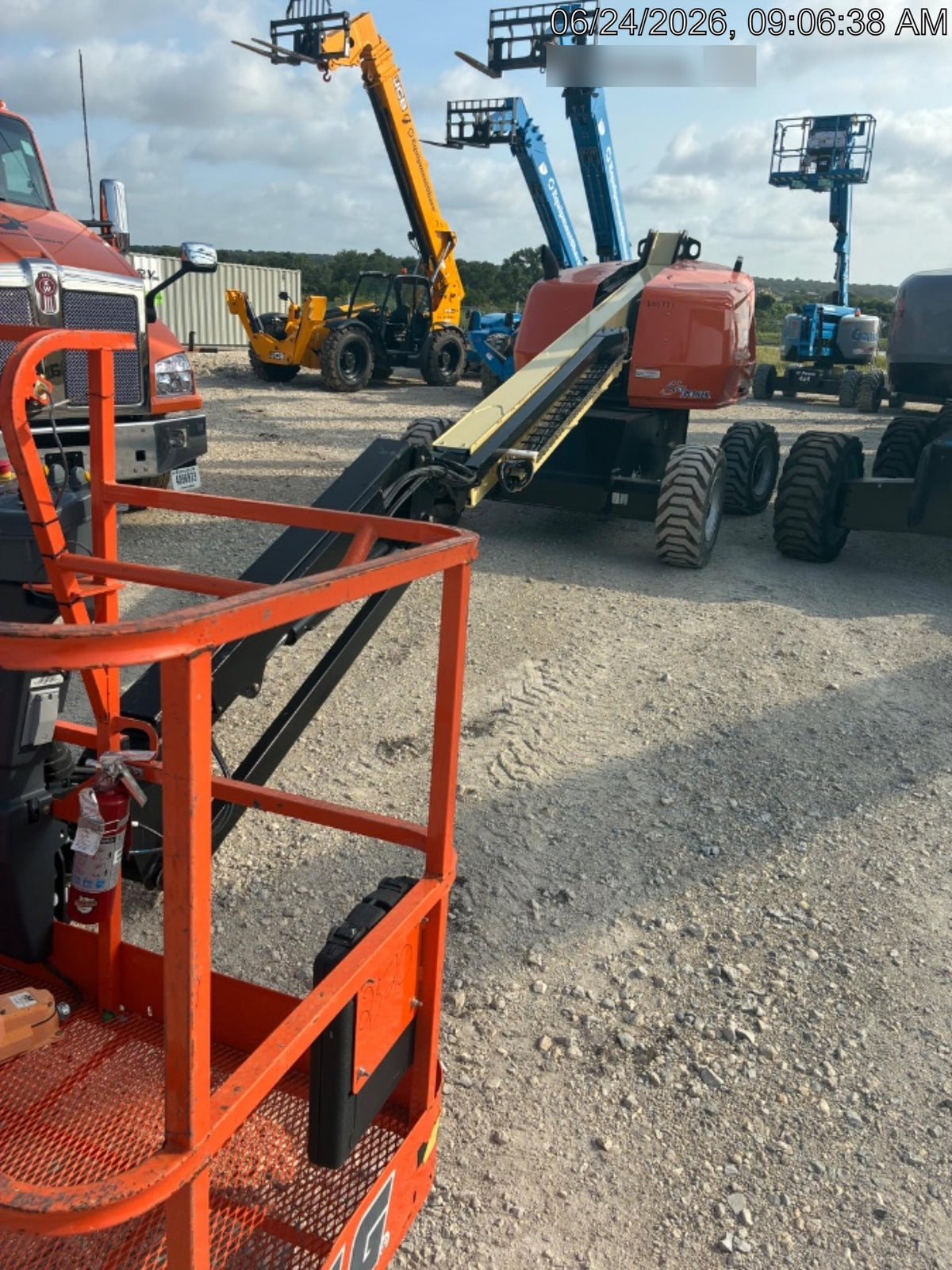 2025 JLG 460SJ