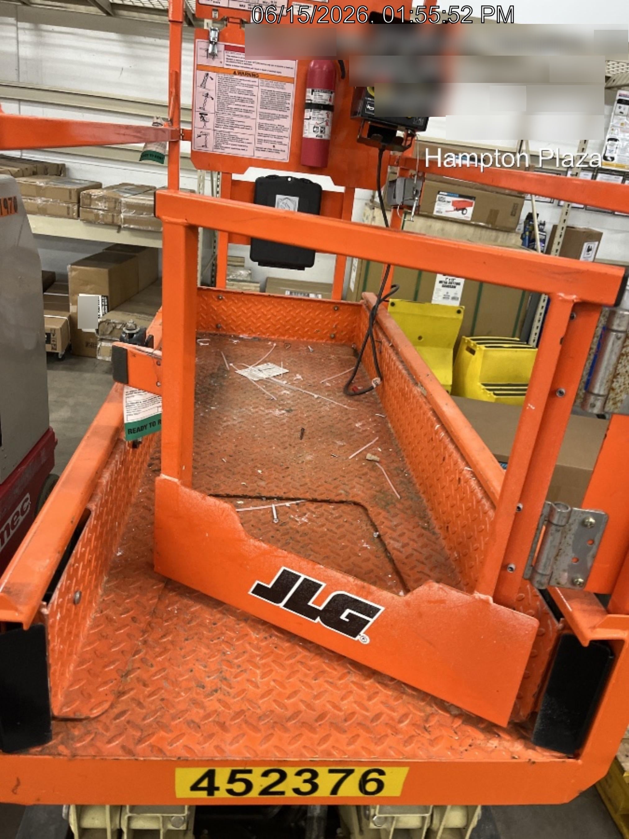 2024 JLG ES1932