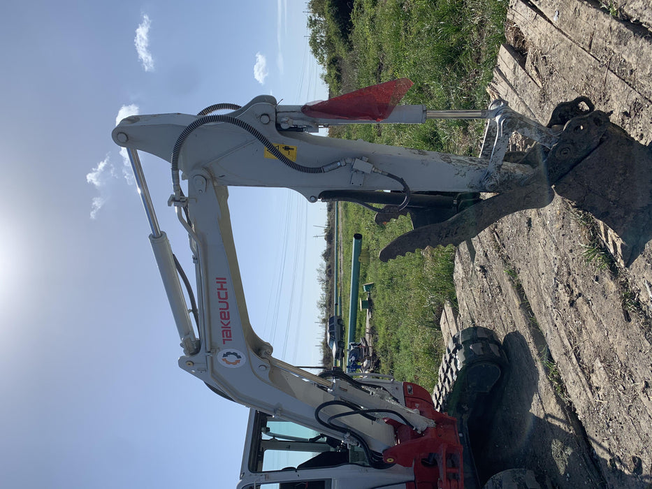 2020 Takeuchi TB250-2C Cab/Heat/Air, Rubber Tracks, Manual TAG QC