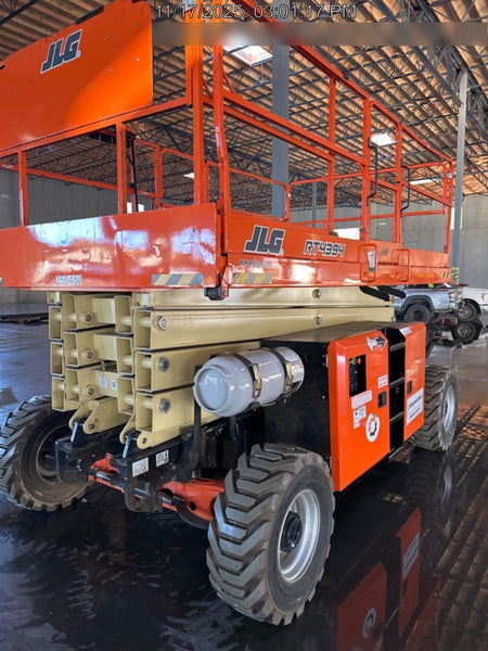 2022 JLG 4394RT