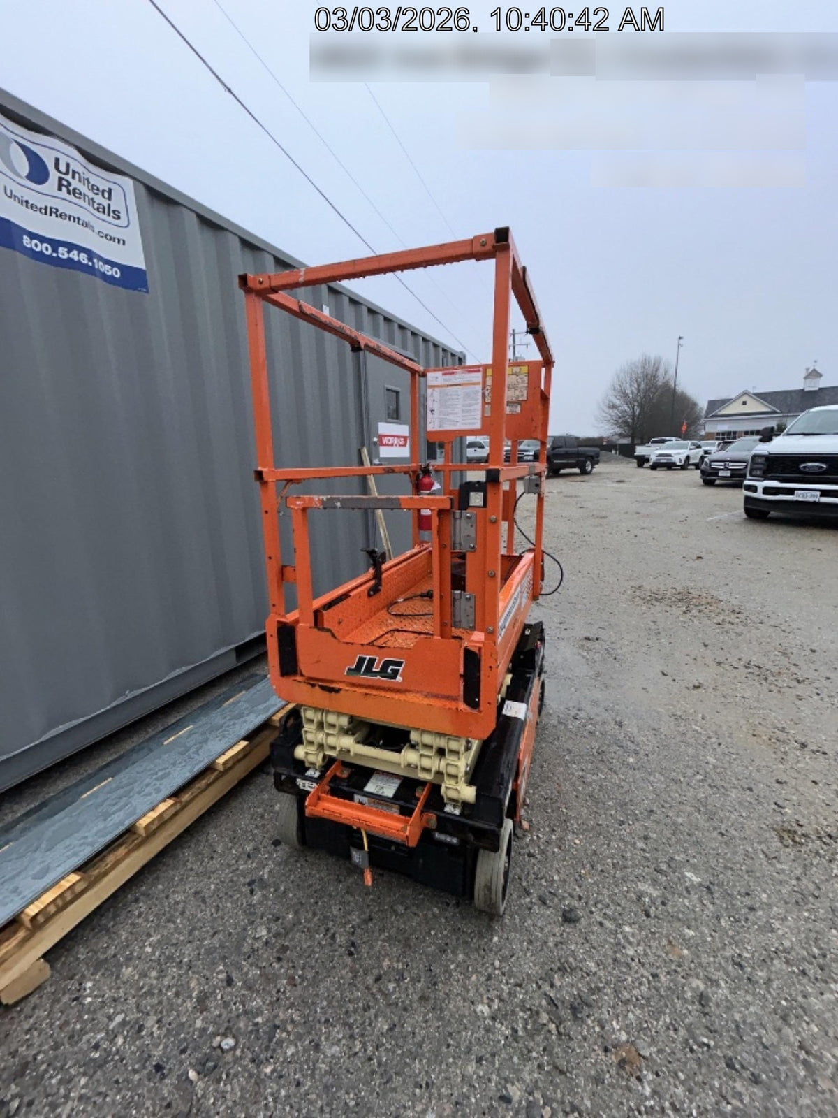 2022 JLG ES1330L