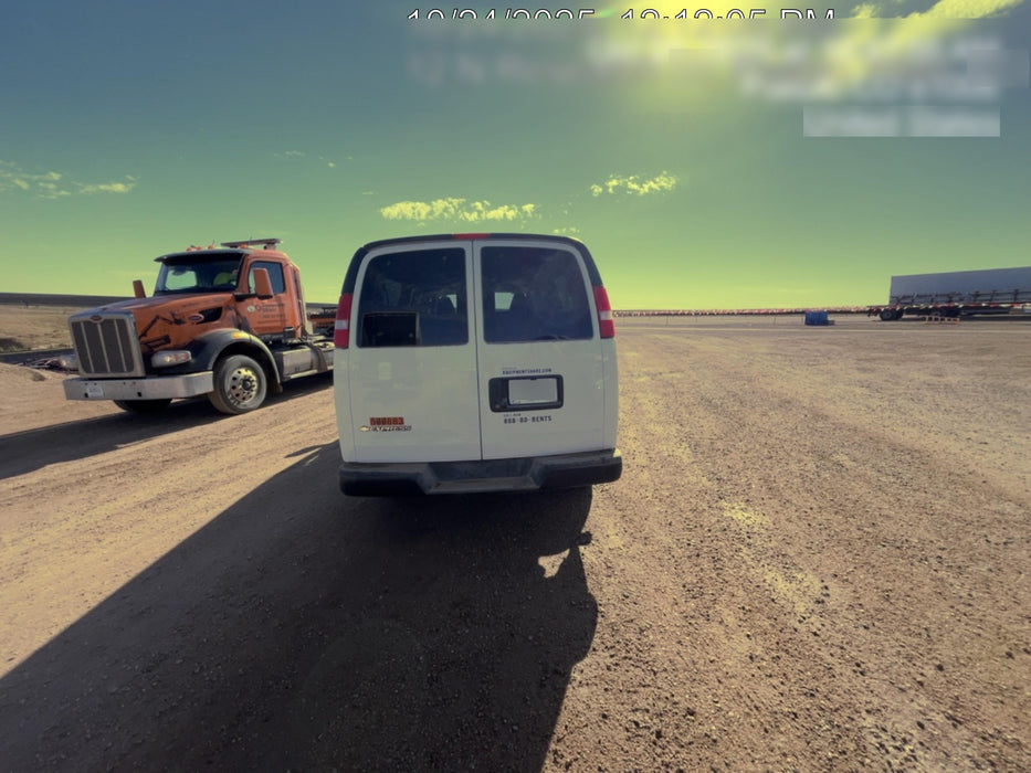 2025 CHEVROLET Express Van - Rental
